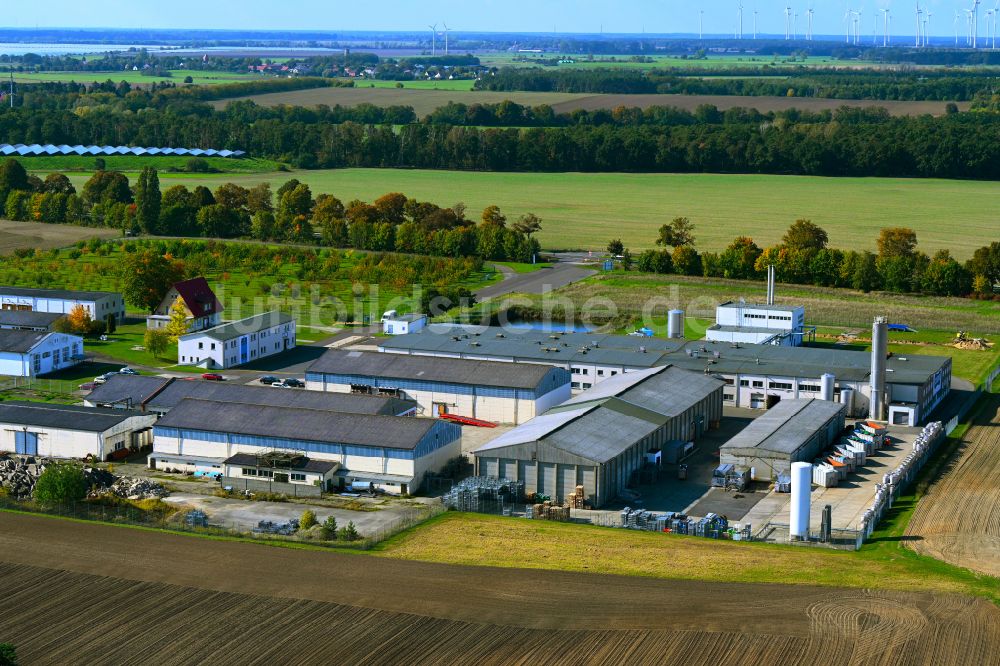 Luftaufnahme Werneuchen - Werksgelände der ZUEGG Deutschland GmbH in Werneuchen im Bundesland Brandenburg, Deutschland
