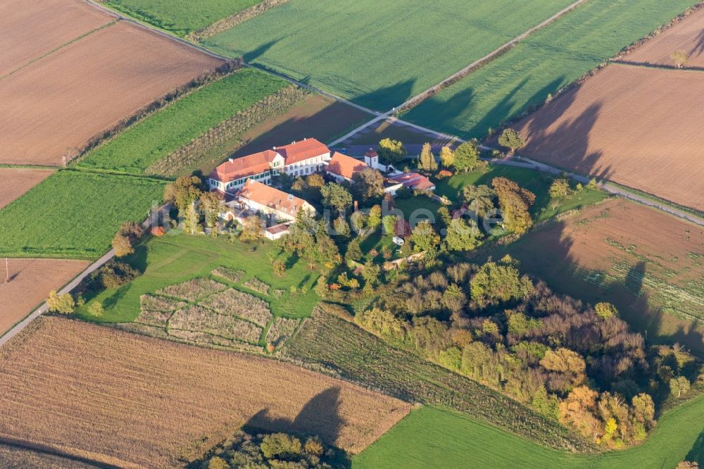 Luftaufnahme Schweighofen - Werkstatt für betreutes Wohnen im Haftelhof in Schweighofen im Bundesland Rheinland-Pfalz, Deutschland