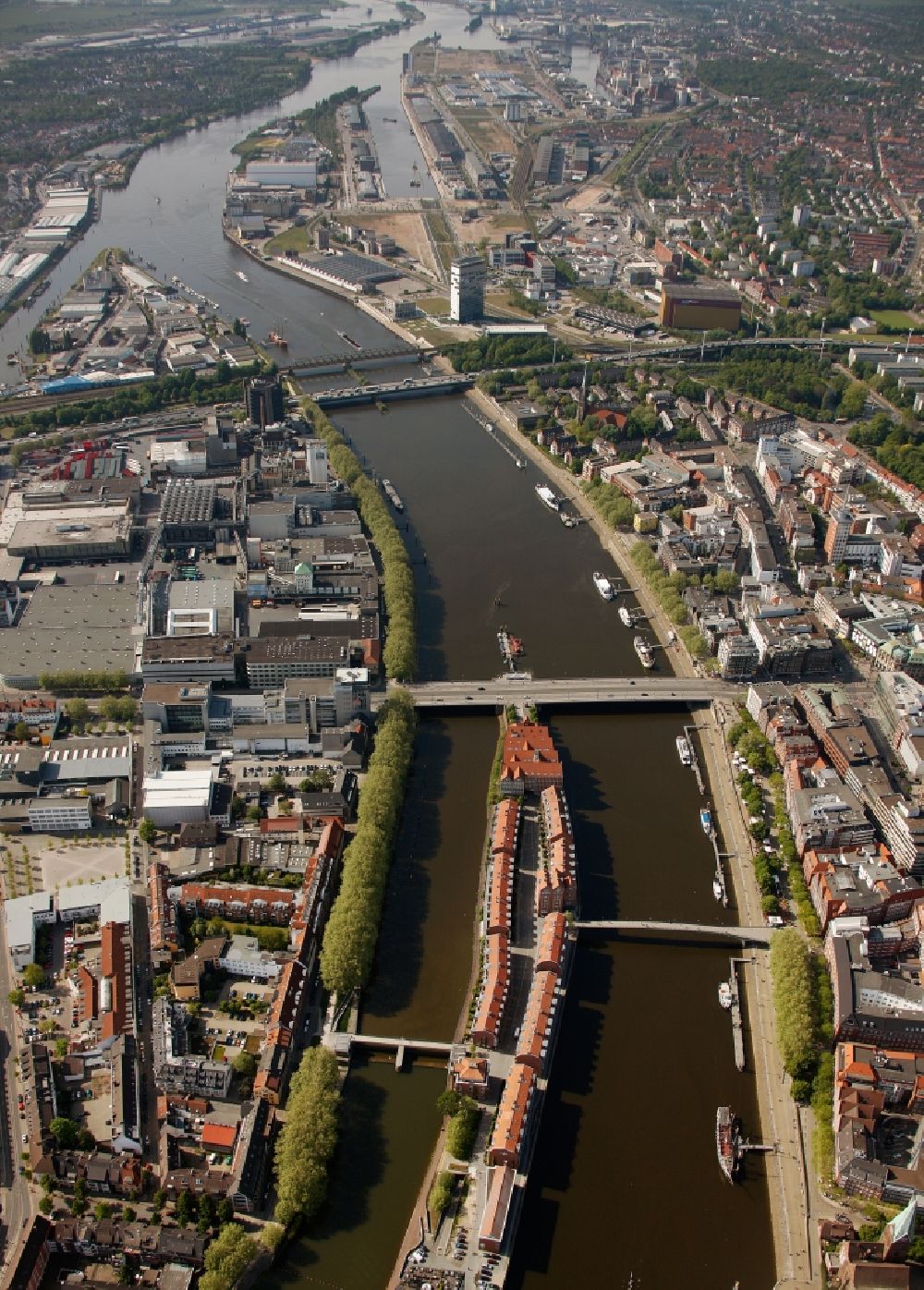 Luftaufnahme Bremen - Weser in Bremen im gleichnamigen Bundesland