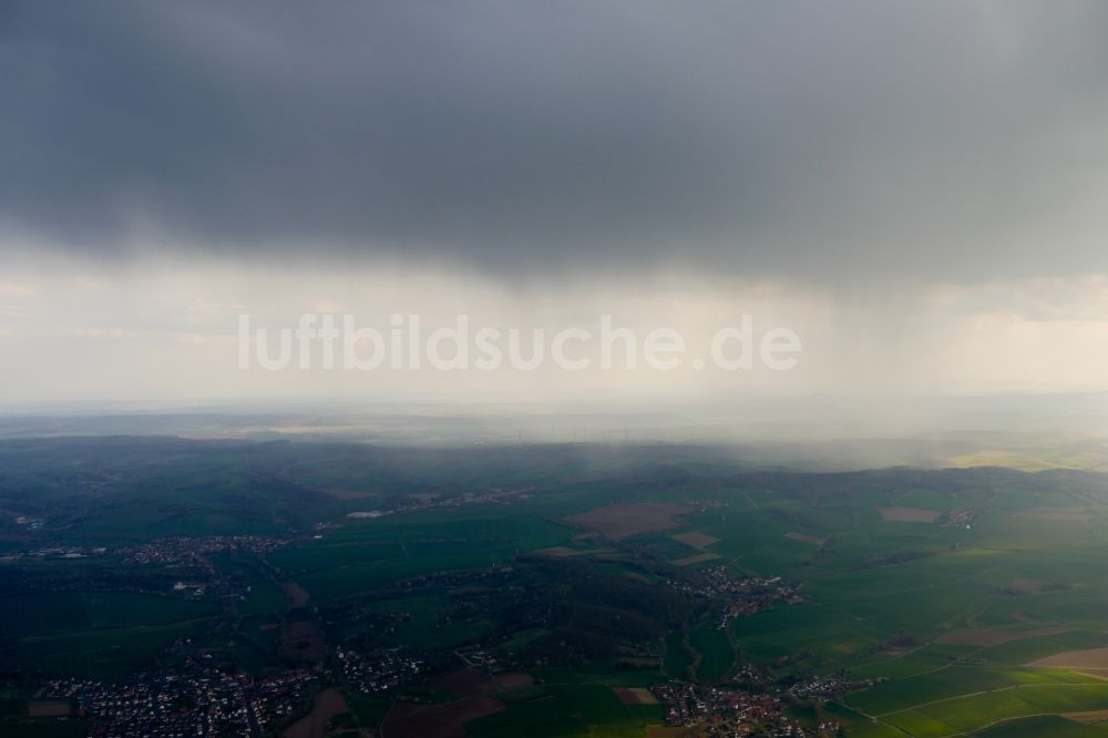 Bremke von oben - Wetterlage mit Wolkenbildung in Bremke im Bundesland Niedersachsen, Deutschland