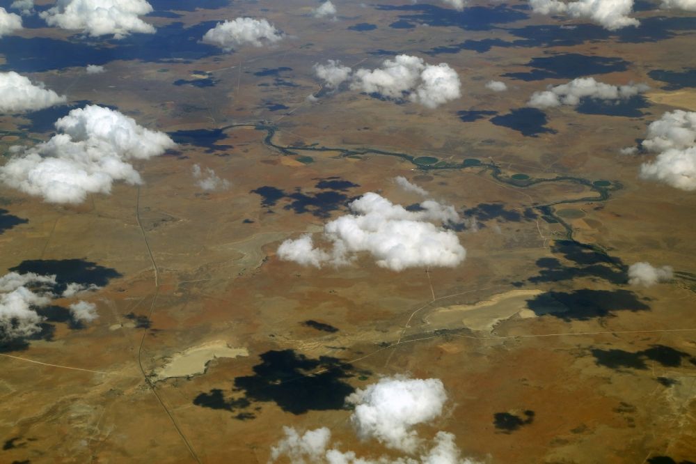Luftaufnahme Kimberley - Wetterlage mit Wolkenbildung in Kimberley in Free State, Südafrika