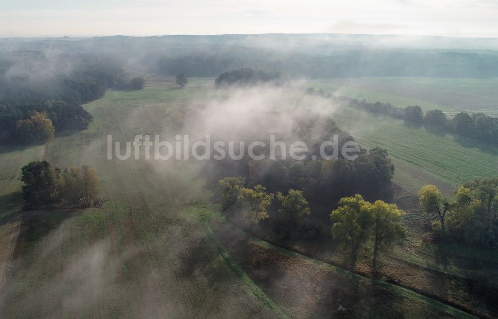 Luftaufnahme Sieversdorf - Wetterlage mit Wolkenbildung in Sieversdorf im Bundesland Brandenburg, Deutschland