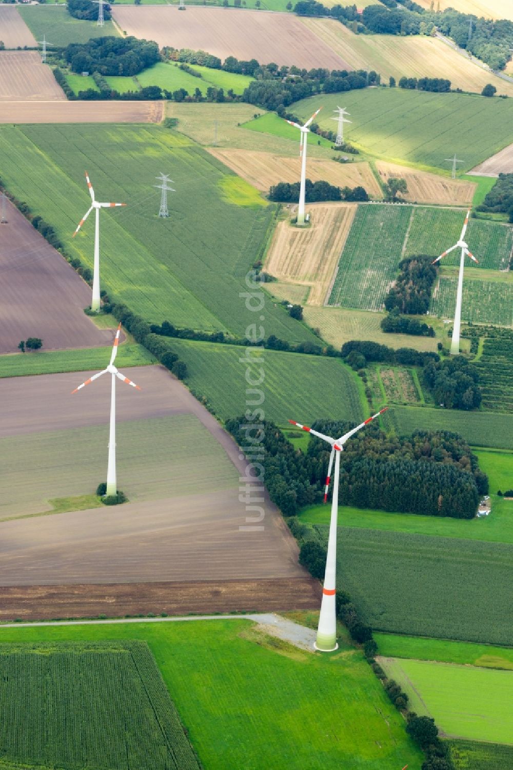 Luftbild Deinste - Windenergieanlagen (WEA) - Windrad- auf einem Feld in Deinste im Bundesland Niedersachsen, Deutschland