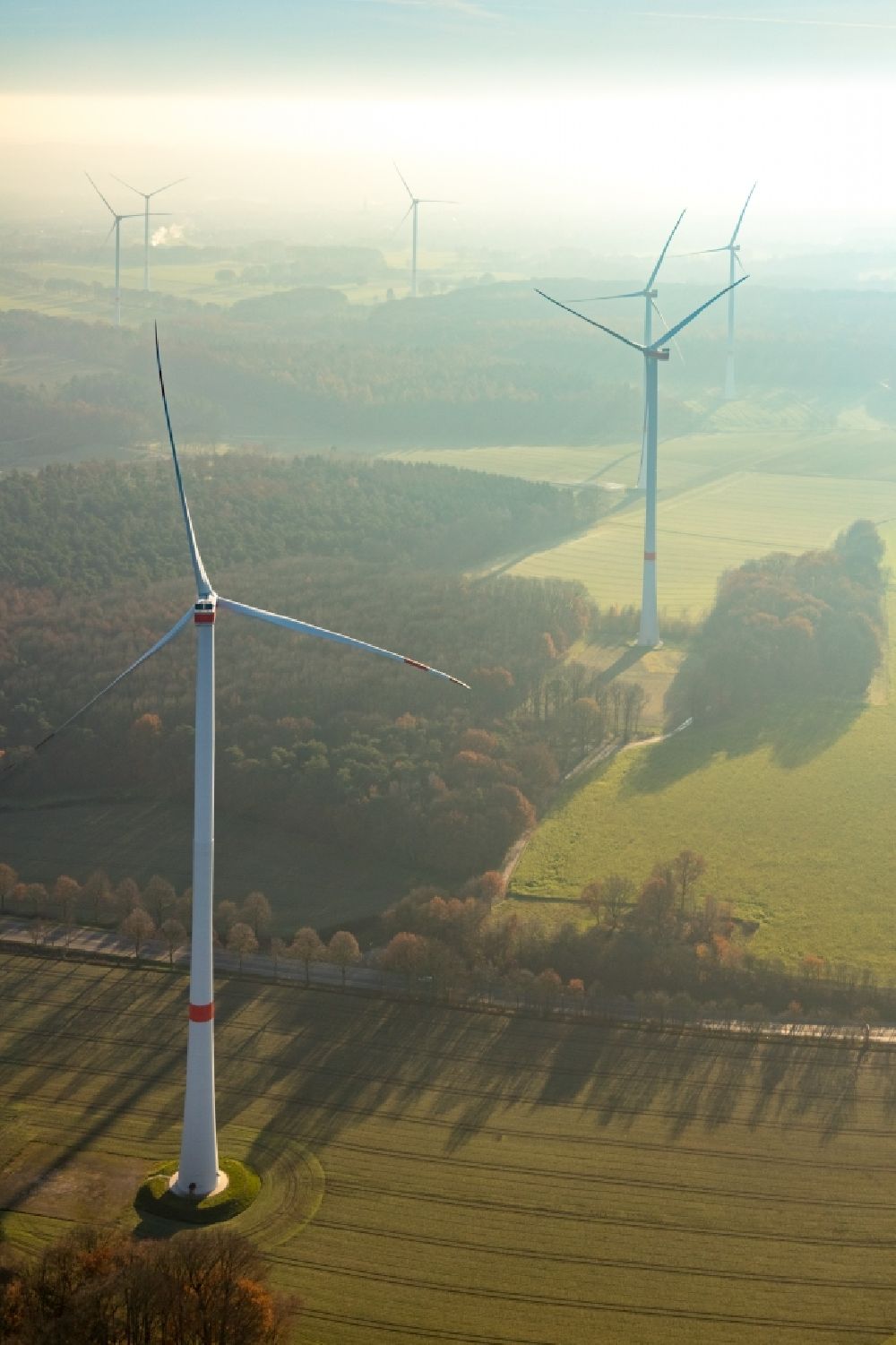 Lavesum von oben - Windenergieanlagen (WEA) - Windrad- auf einem Feld in Lavesum im Bundesland Nordrhein-Westfalen, Deutschland