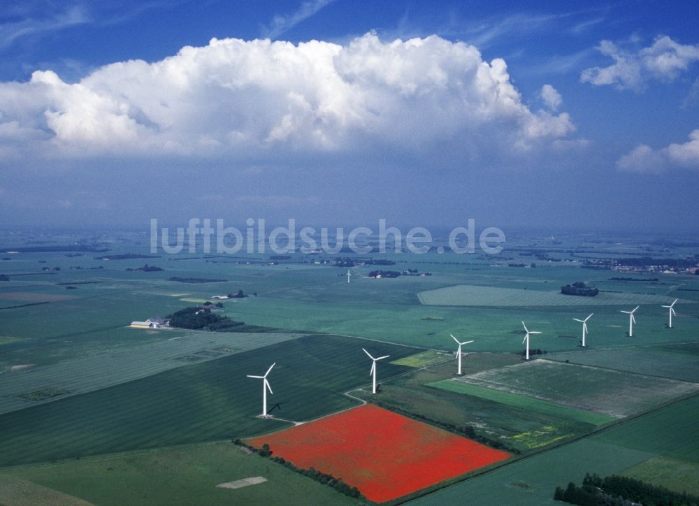 Luftbild Maribo - Windenergieanlagen (WEA) - Windrad- auf einem Feld in Maribo in Region Själland, Dänemark