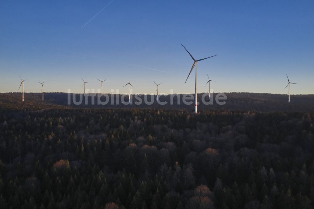 Straubenhardt von oben - Windenergieanlagen (WEA) - Windrad- in einem Waldstück in Straubenhardt im Bundesland Baden-Württemberg, Deutschland