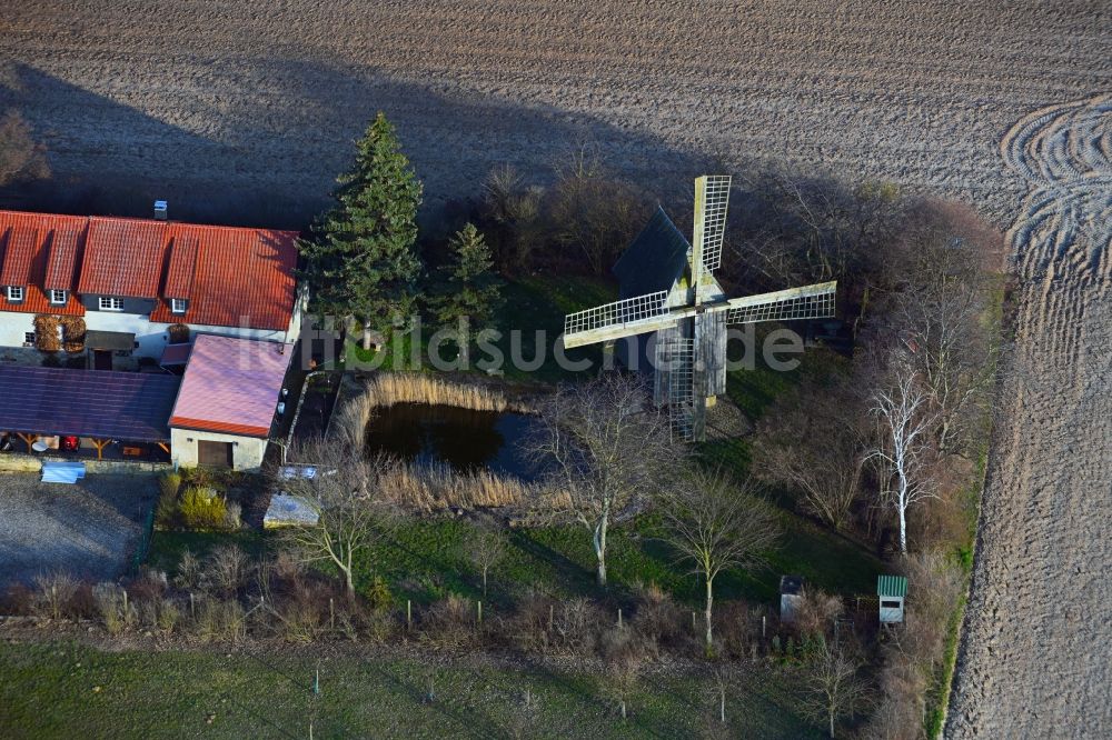 Luftbild Donndorf - Windmühle am Gehöft eines Bauernhofes bei Donndorf im Bundesland Thüringen, Deutschland