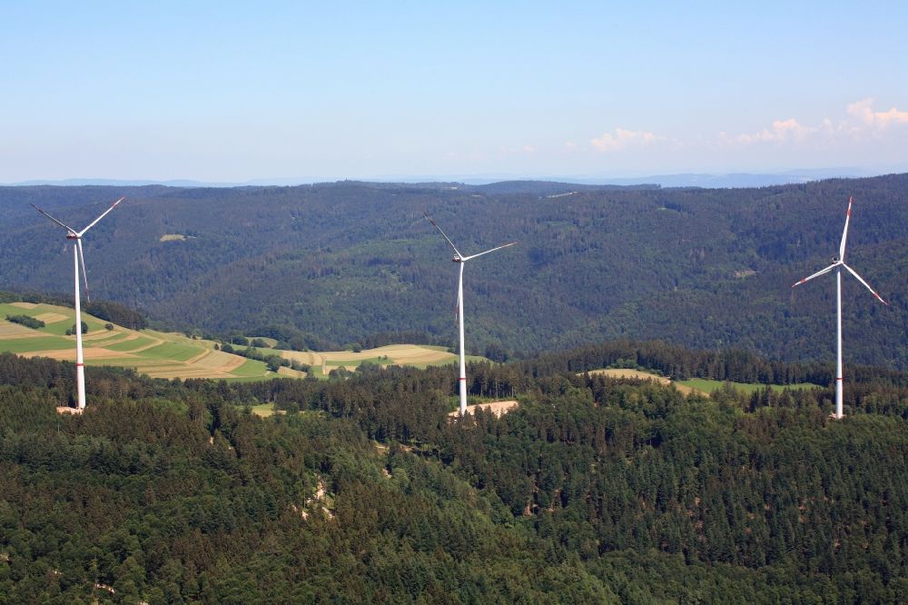 Hasel von oben - Windpark auf dem Bergrücken Glaserkopf im Südschwarzwald in Hasel im Bundesland Baden-Württemberg