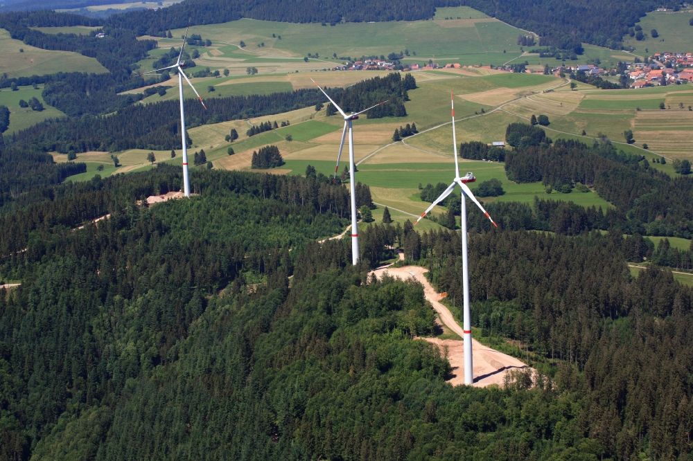 Luftbild Hasel - Windpark mit drei Windrädern auf dem Bergrücken Glaserkopf im Südschwarzwald in Hasel im Bundesland Baden-Württemberg