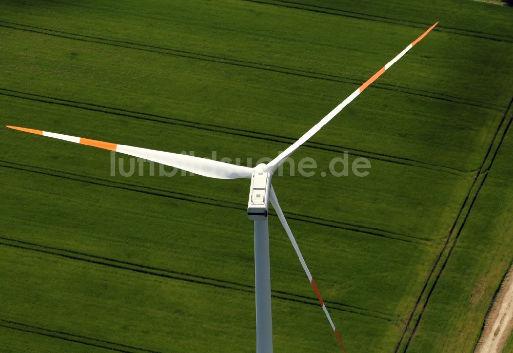 Greußen aus der Vogelperspektive: Windrad in Greußen im Bundesland Thüringen