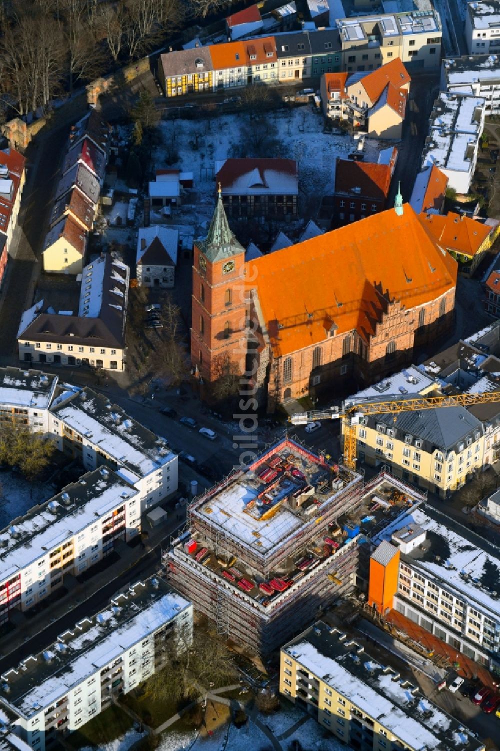 Luftbild Bernau - Winterluftbild Baustelle zum Neubau eines Gebäudes der Stadtverwaltung - Rathaus in Bernau im Bundesland Brandenburg, Deutschland