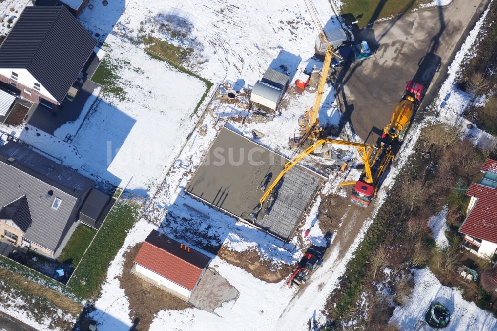 Luftbild Bovenden - Winterluftbild Baustelle zum Neubau einer Mehrfamilienhaus-Wohnanlage in Bovenden im Bundesland Niedersachsen, Deutschland