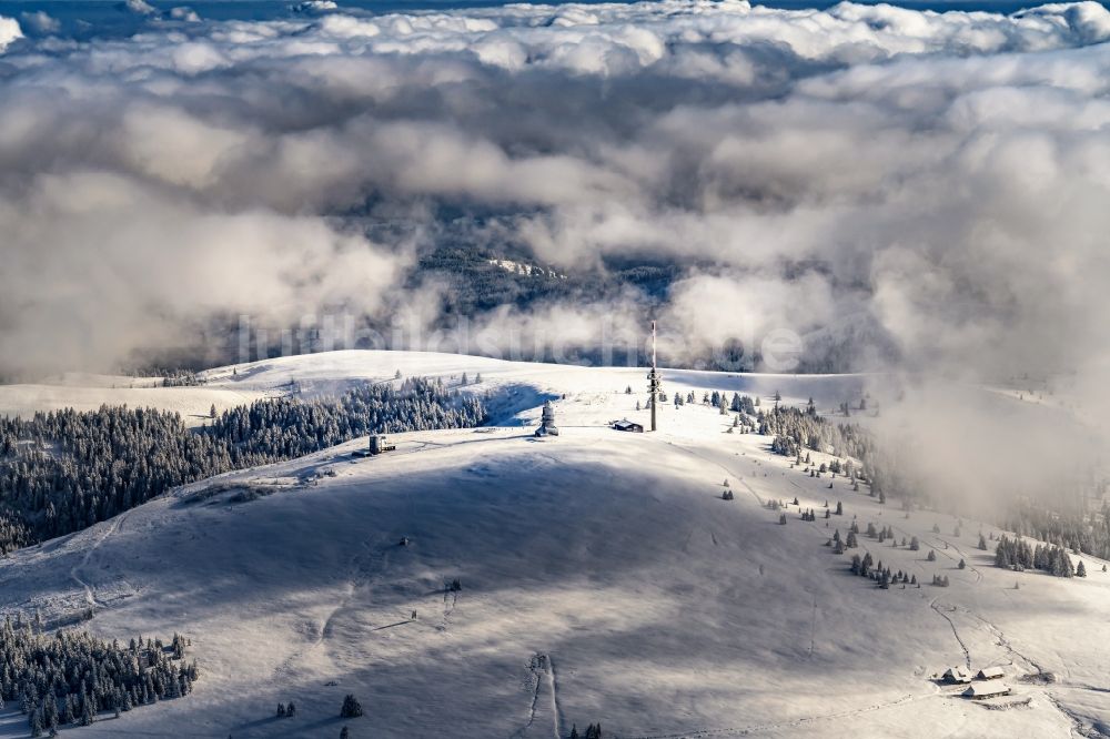 Luftaufnahme Feldberg (Schwarzwald) - Winterluftbild vom Feldberg (Schwarzwald) im Bundesland Baden-Württemberg, Deutschland