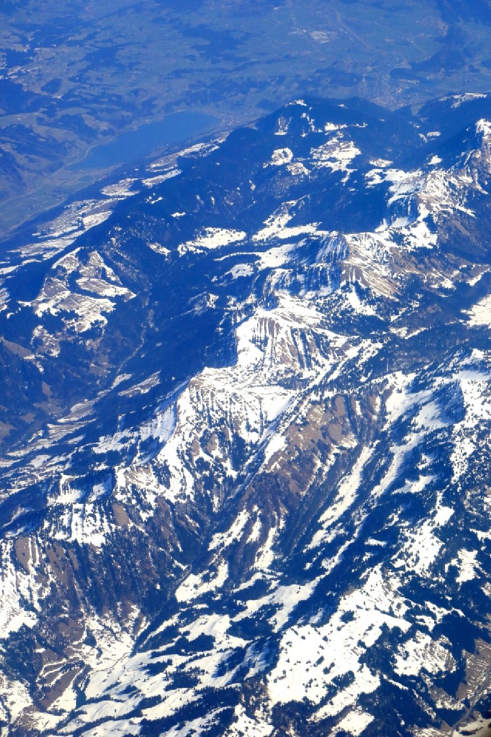 Luftbild Oberstaufen - Winterluftbild Felsen- und Berglandschaft der Bayerischen Alpen in Oberstaufen im Bundesland Bayern, Deutschland