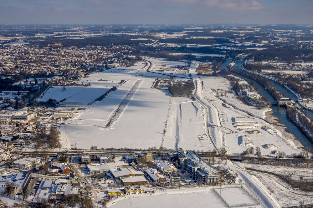 Luftaufnahme Hamm (Westfalen) - Winterluftbild Flugplatz Heessen in Hamm im Bundesland Nordrhein-Westfalen, Deutschland