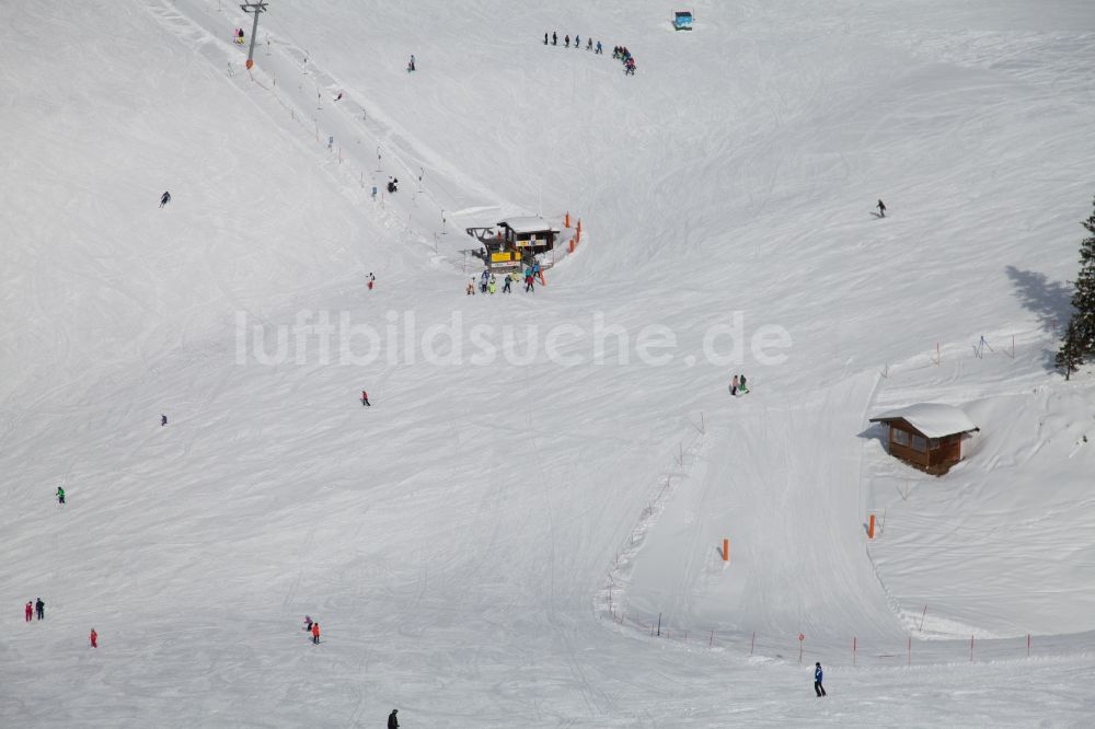 Luftaufnahme Ellmau - Winterluftbild Freizeitzentrum SkiWelt Wilder Kaiser-Brixental in Ellmau in Tirol, Österreich