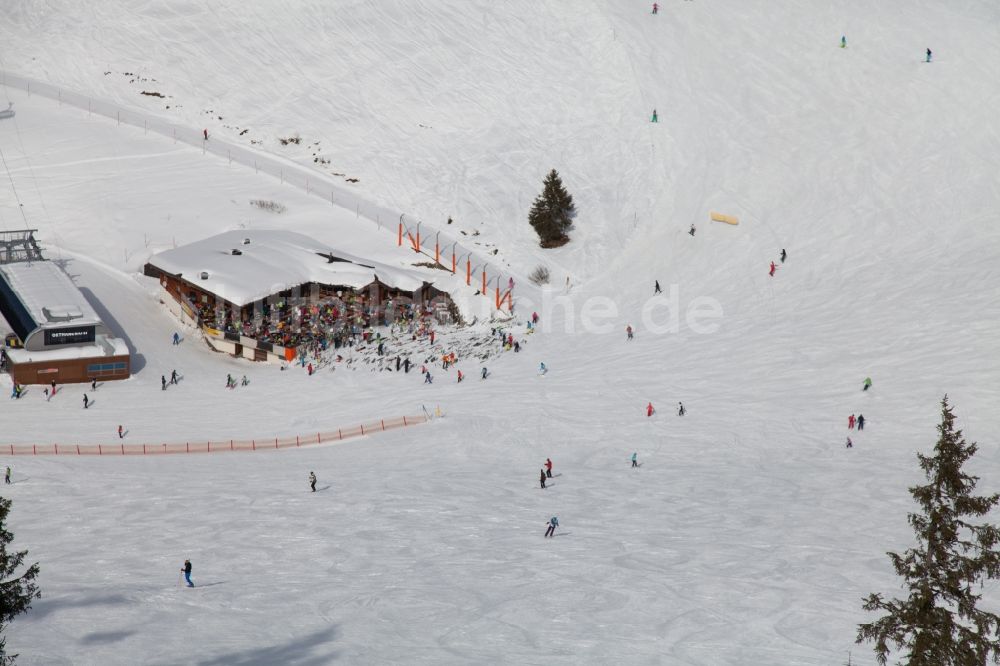 Ellmau von oben - Winterluftbild Freizeitzentrum SkiWelt Wilder Kaiser-Brixental in Ellmau in Tirol, Österreich