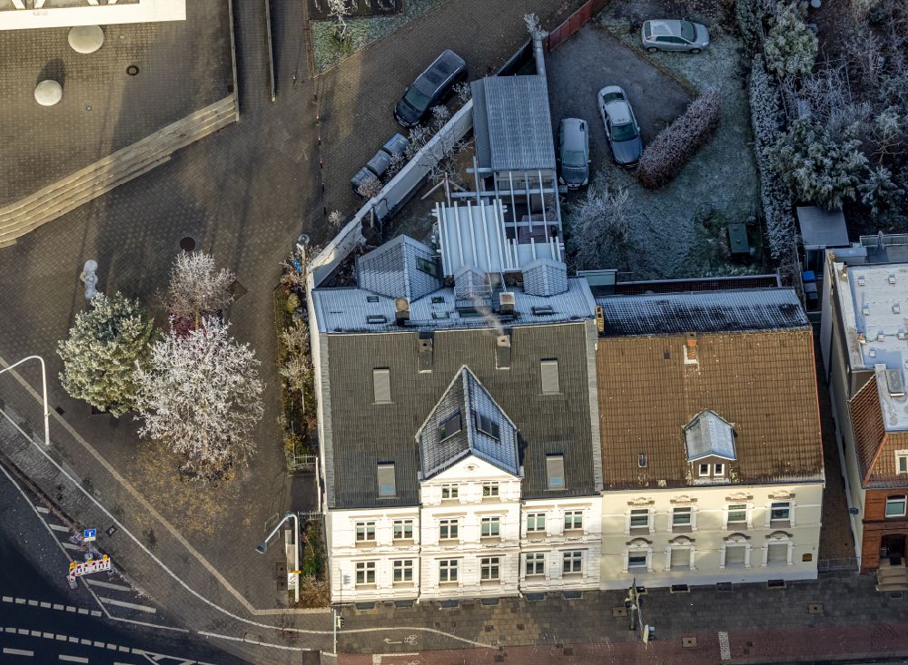 Hamm aus der Vogelperspektive: Winterluftbild Gebäude von Mehrfamilien- Wohnhäusern an der Ostenallee in Hamm im Bundesland Nordrhein-Westfalen, Deutschland