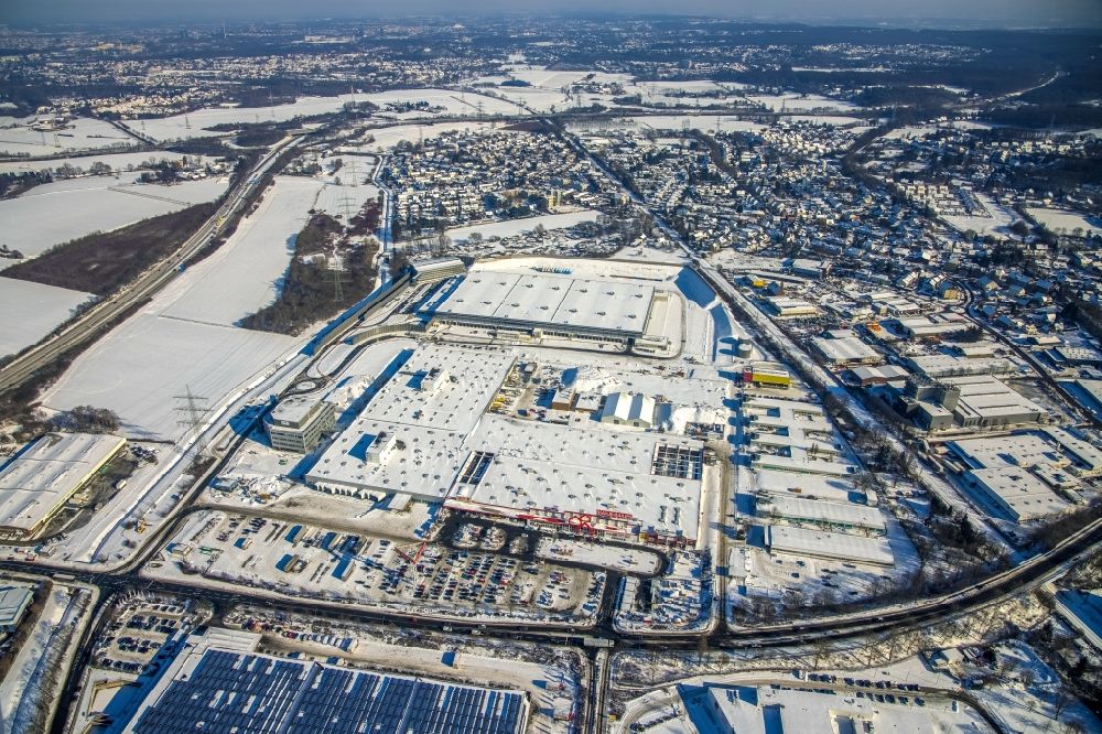 Luftbild Witten - Winterluftbild Gebäudekomplex und Gelände des Logistikzentrums Amazon - Neubau an der Siemensstraße in Witten im Bundesland Nordrhein-Westfalen, Deutschland