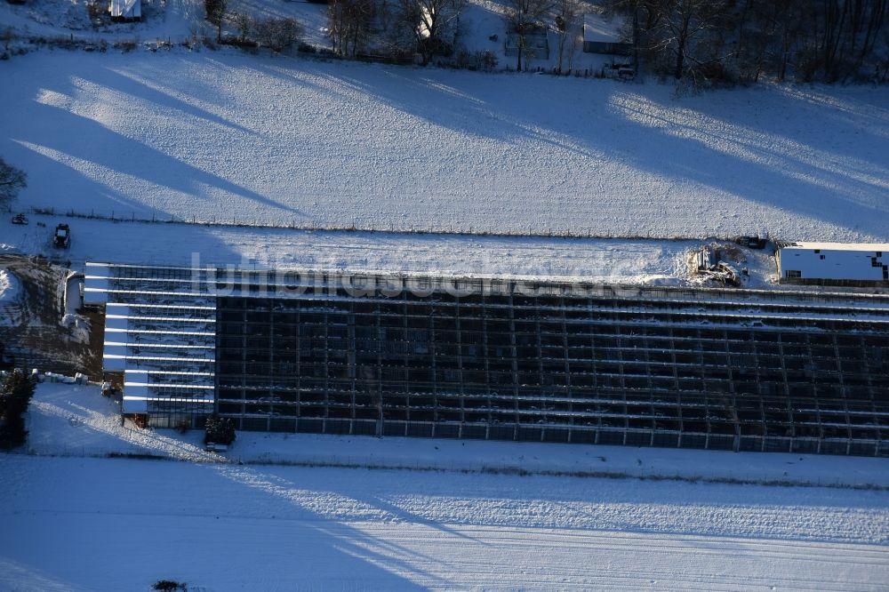 Luftaufnahme Altlandsberg - Winterluftbild Gewächshausreihen zur Gemüsezucht in Altlandsberg im Bundesland Brandenburg