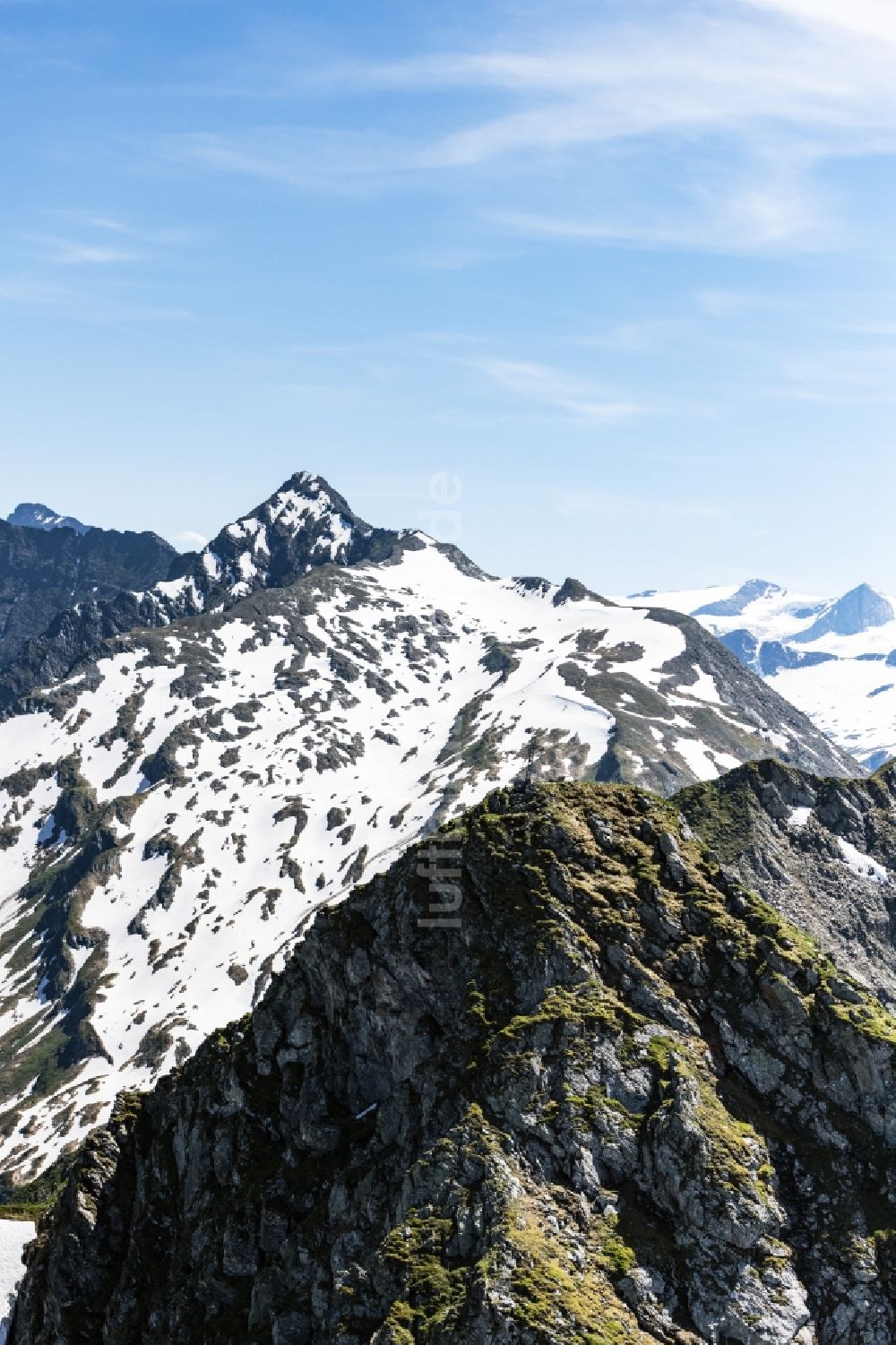 Mittersill von oben - Winterluftbild Gipfel der Alpen in der Felsen- und Berglandschaft in Mittersill in Salzburg, Österreich
