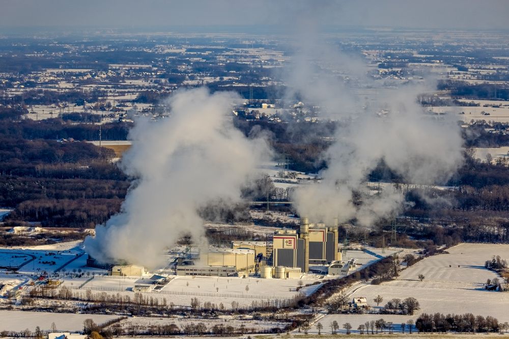 Luftaufnahme Hamm - Winterluftbild GuD Kraftwerk mit Gas- und Dampfturbinenanlagen in Hamm im Bundesland Nordrhein-Westfalen, Deutschland