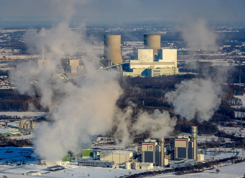Hamm von oben - Winterluftbild GuD Kraftwerk mit Gas- und Dampfturbinenanlagen in Hamm im Bundesland Nordrhein-Westfalen, Deutschland