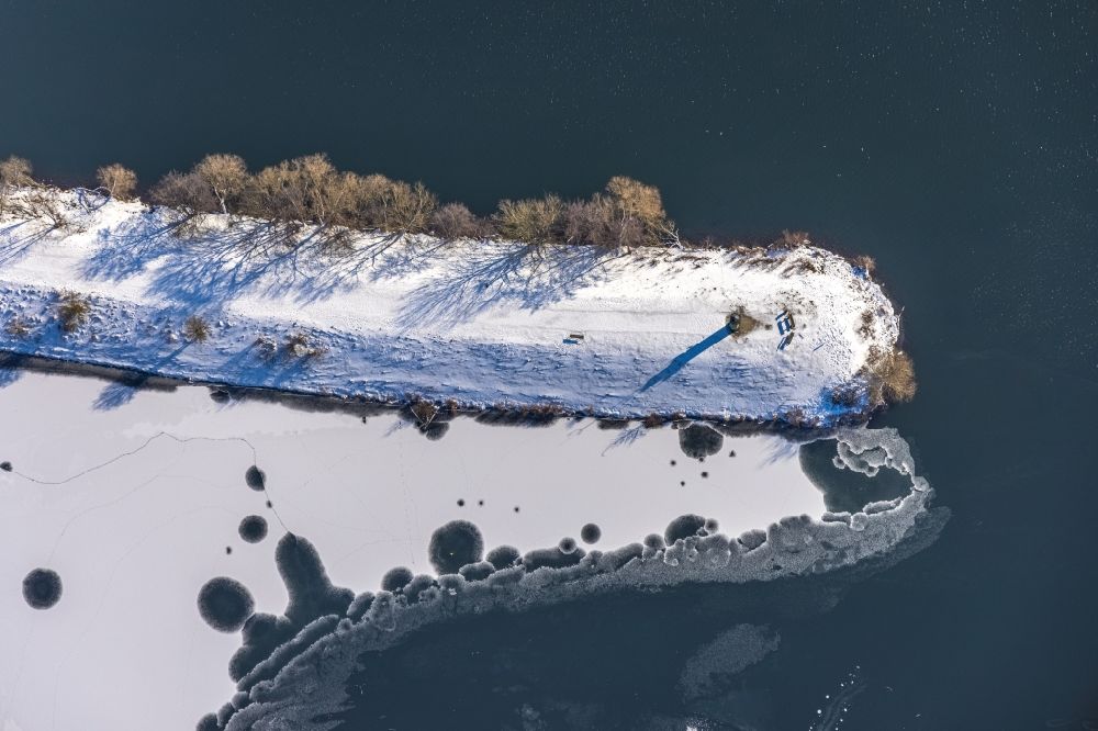 Luftaufnahme Witten - Winterluftbild Halbinsel auf dem Kemnader See in Witten im Bundesland Nordrhein-Westfalen, Deutschland