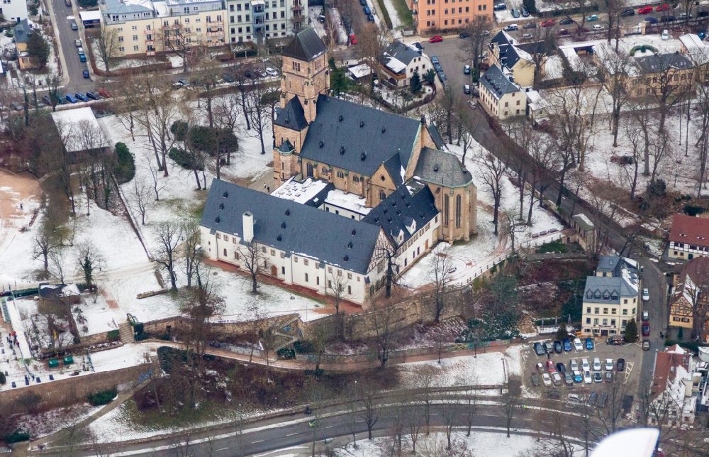 Luftbild Chemnitz - Winterluftbild Kirchengebäude der Schlosskirche und Kunstmuseum in Chemnitz im Bundesland Sachsen, Deutschland