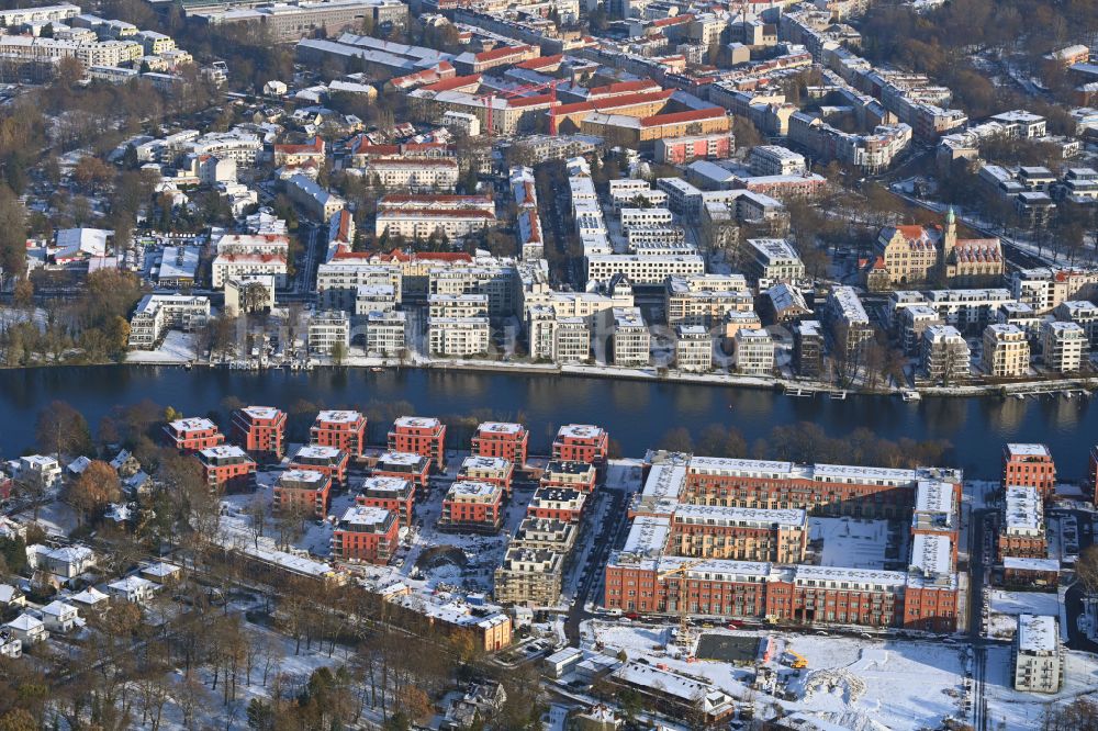 Luftbild Berlin - Winterluftbild Mehrfamilienhaussiedlung Wasserstadt Spindlersfeld im Ortsteil Köpenick in Berlin, Deutschland