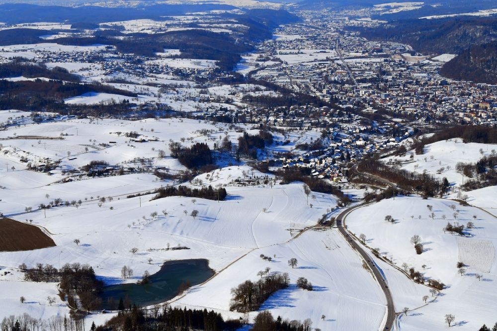 Luftaufnahme Schopfheim - Winterluftbild Das Naturdenkmal Eichener See in der Karstlandschaft des Dinkelberg bei Schopfheim im Bundesland Baden-Württemberg