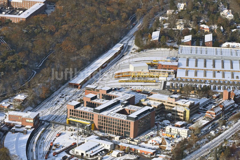 Luftaufnahme Berlin - Winterluftbild Neubau der Instandhaltungswerkstatt und Ausbesserungswerk für Zug- Waggons in Berlin, Deutschland