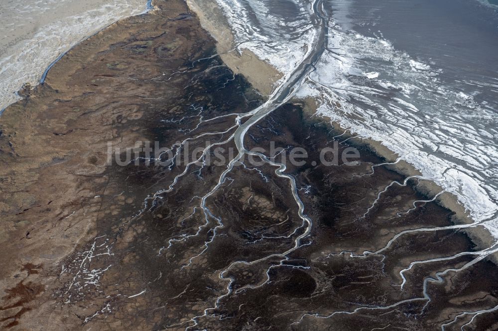 Luftbild Spiekeroog - Winterluftbild Prielenbildung in der Wattenmeerlandschaft der Nordsee in Spiekeroog im Bundesland Niedersachsen, Deutschland