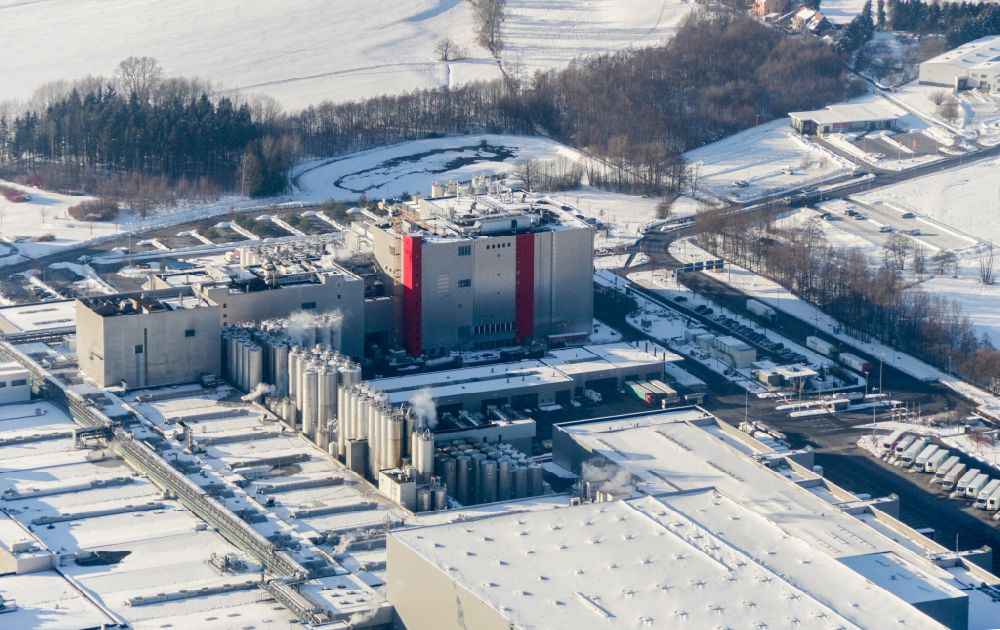 Luftbild Wachau - Winterluftbild Produktionsanlagen des Unternehmens Sachsenmilch im Ortsteil Leppersdorf in Wachau im Bundesland Sachsen