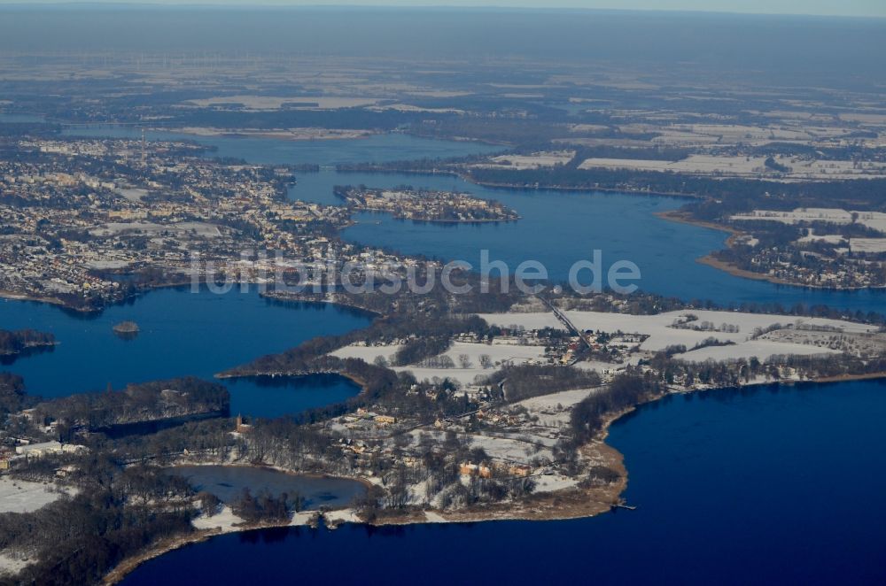 Luftbild Werder (Havel) - Winterluftbild Seen- Kette und Uferbereiche des Sees Glindower See - Havel in Werder (Havel) im Bundesland Brandenburg, Deutschland