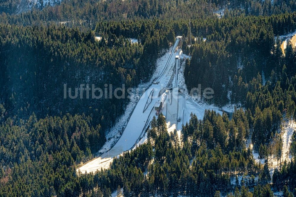Baiersbronn von oben - Winterluftbild Ski - Sprungschanze Am Ruhestein in Baiersbronn im Bundesland Baden-Württemberg, Deutschland