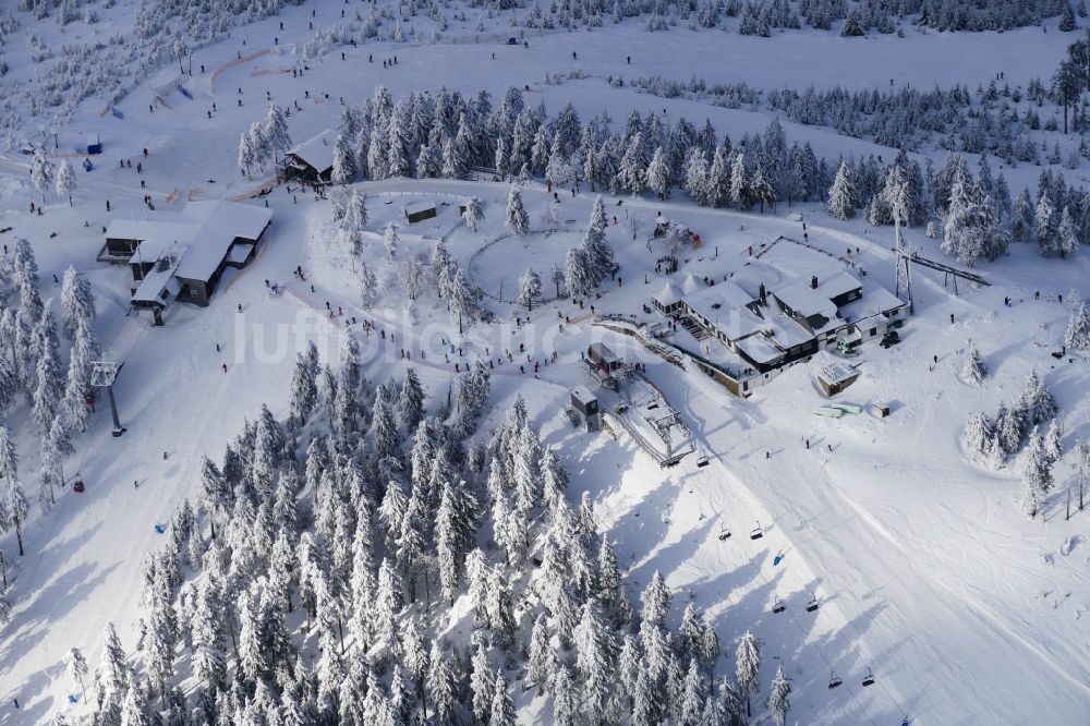 Braunlage aus der Vogelperspektive: Winterluftbild Skigebiet Wurmberg in Braunlage im Bundesland Niedersachsen, Deutschland