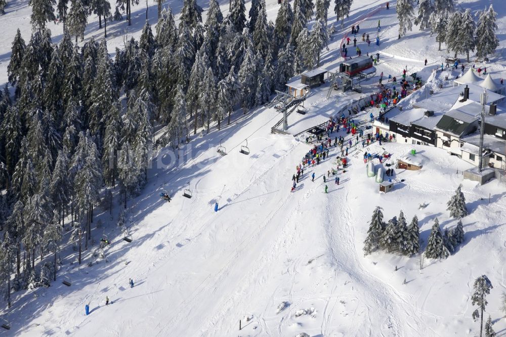 Braunlage aus der Vogelperspektive: Winterluftbild Skigebiet Wurmberg in Braunlage im Bundesland Niedersachsen, Deutschland