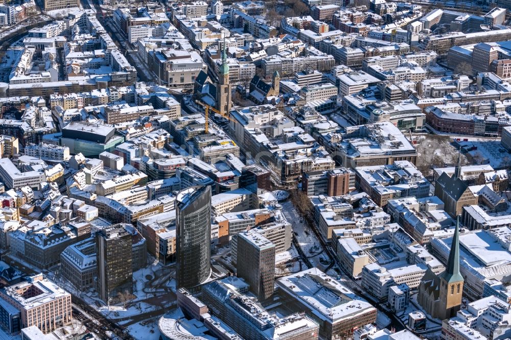 Dortmund von oben - Winterluftbild Stadtansicht vom Innenstadtbereich in Dortmund im Bundesland Nordrhein-Westfalen, Deutschland