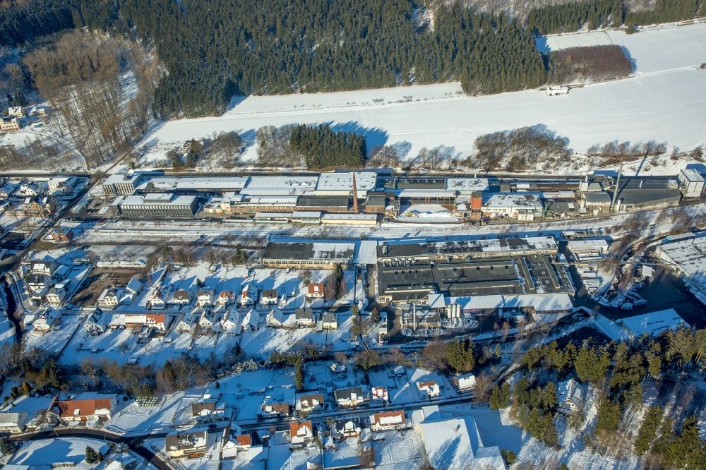 Luftaufnahme Brilon - Winterluftbild Stadtansicht vom Innenstadtbereich im Ortsteil Hoppecke in Brilon im Bundesland Nordrhein-Westfalen