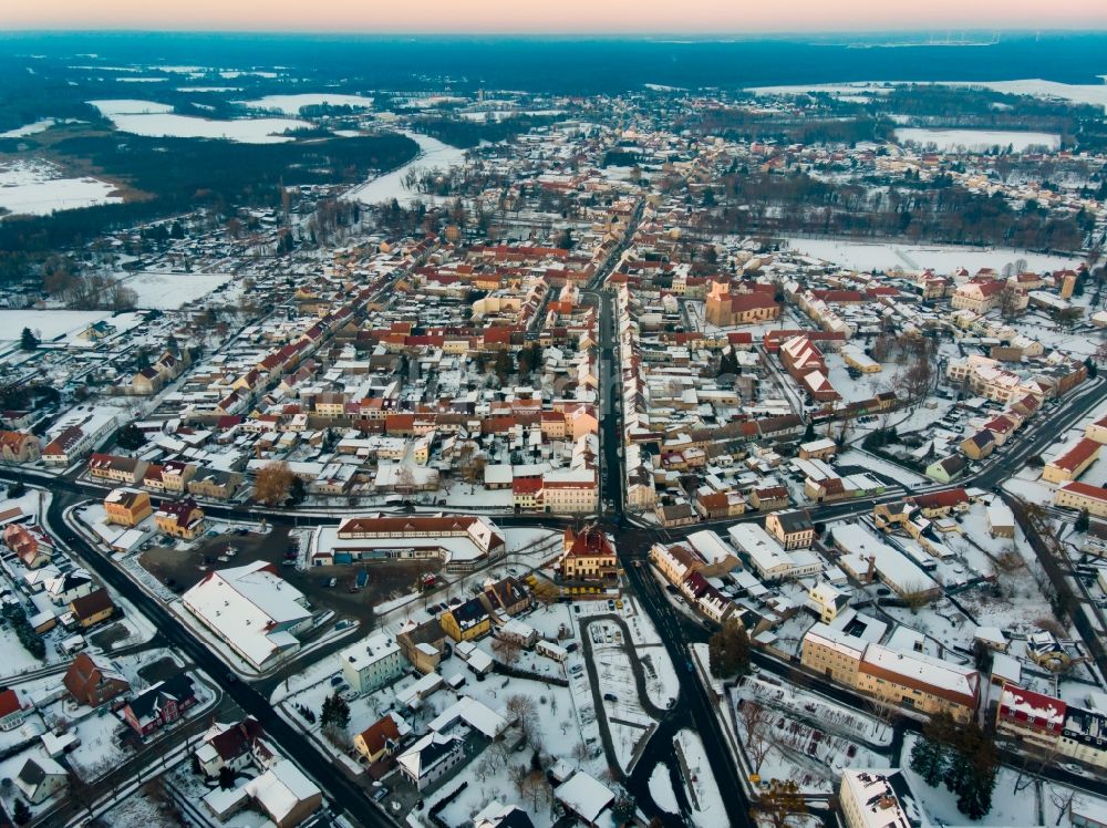 Luftaufnahme Zehdenick - Winterluftbild Stadtansicht im Stadtgebiet in Zehdenick im Bundesland Brandenburg, Deutschland