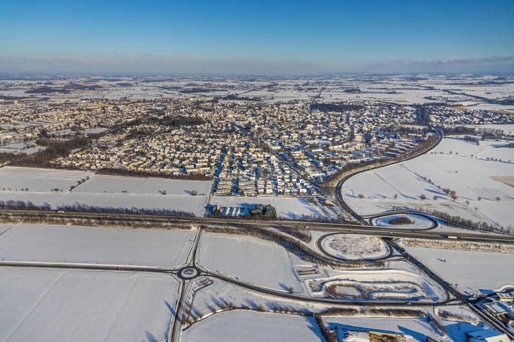 Luftaufnahme Werl - Winterluftbild Stadtzentrum im Innenstadtbereich in Werl im Bundesland Nordrhein-Westfalen, Deutschland