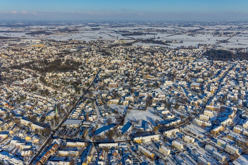 Werl aus der Vogelperspektive: Winterluftbild Stadtzentrum im Innenstadtbereich in Werl im Bundesland Nordrhein-Westfalen, Deutschland