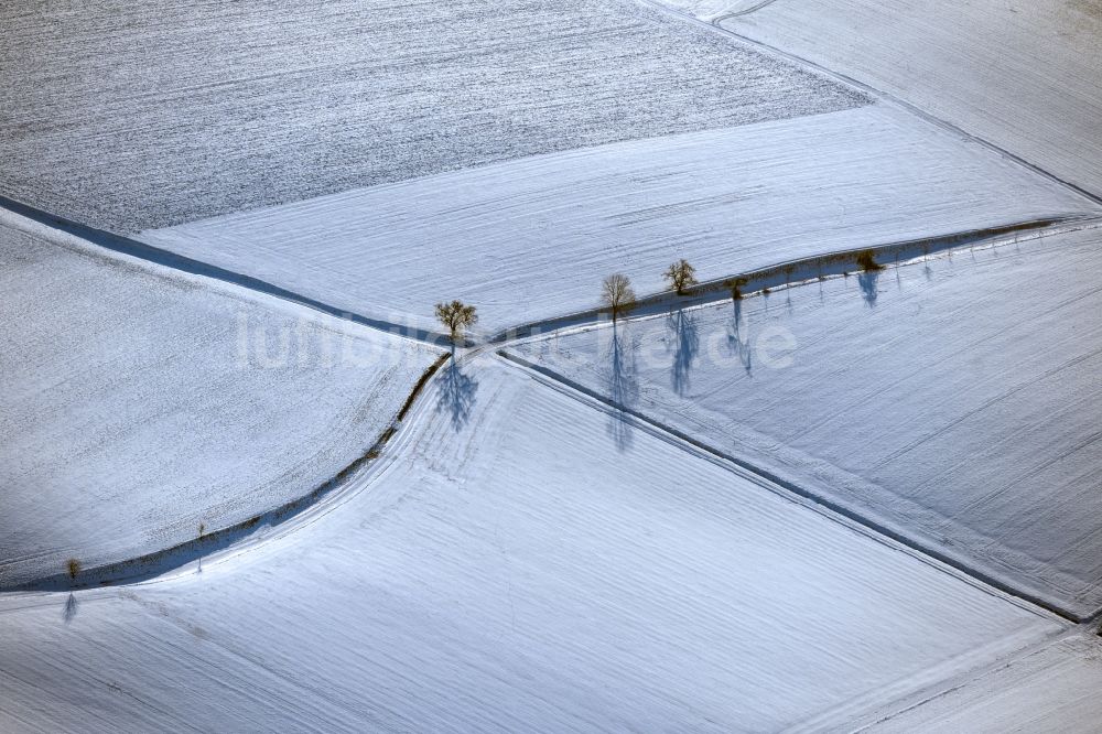 Luftaufnahme Zweiflingen - Winterluftbild Weinbergs- Landschaft der Winzer- Gebiete in Zweiflingen im Bundesland Baden-Württemberg, Deutschland