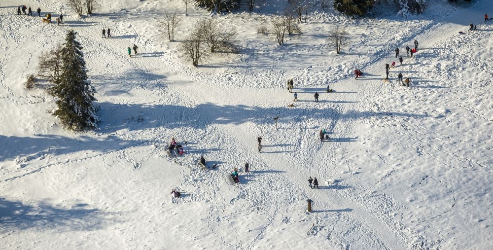 Luftaufnahme Winterberg - Wintersportgebiet Skiliftkarussell Winterberg bei Kahler Asten im Bundesland Nordrhein-Westfalen NRW
