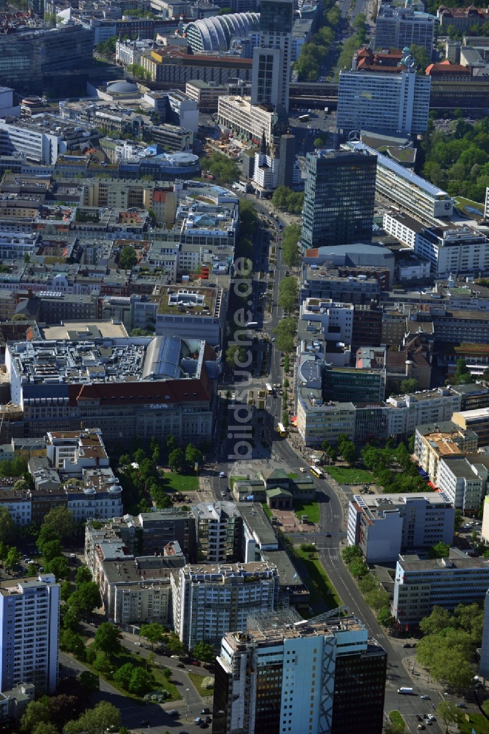 Luftaufnahme Berlin - Wittenbergplatz und Tauentzienstraße im Stadtteil Schöneberg von Berlin