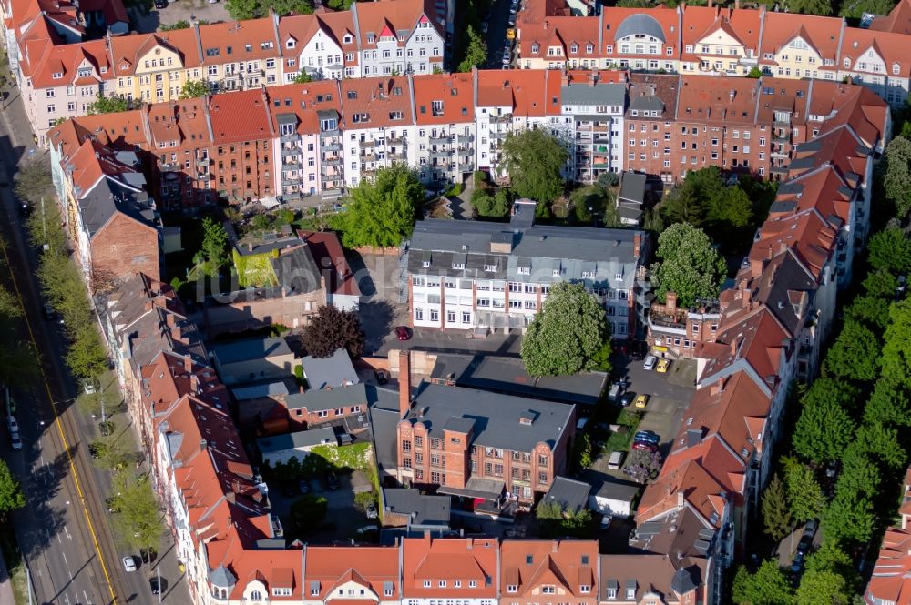 Luftbild Erfurt - Wohn- und Geschäftshaus Viertel entlang der Geschwister-Scholl-Straße - Leipziger Platz in Erfurt im Bundesland Thüringen, Deutschland