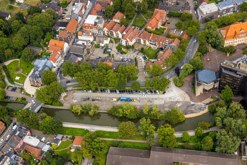 Ahlen von oben - Wohn- und Geschäftshaus Viertel an der Westenmauer in Ahlen im Bundesland Nordrhein-Westfalen, Deutschland
