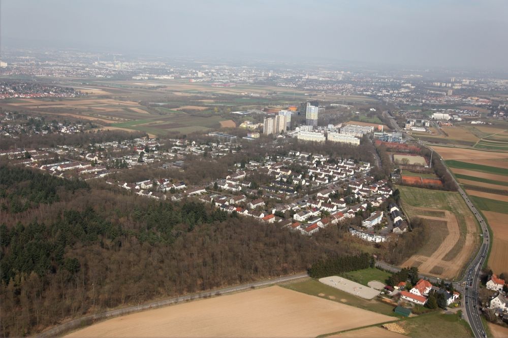 Luftaufnahme Mainz - Wohnbebauung im Ortsteil Lerchenberg in Mainz im Bundesland Rheinland-Pfalz