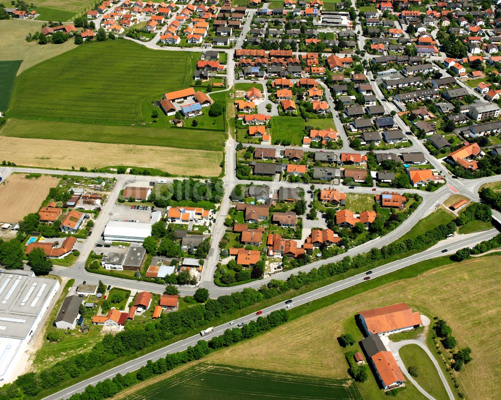 Öd von oben - Wohngebiet einer Einfamilienhaus- Siedlung in Öd im Bundesland Bayern, Deutschland